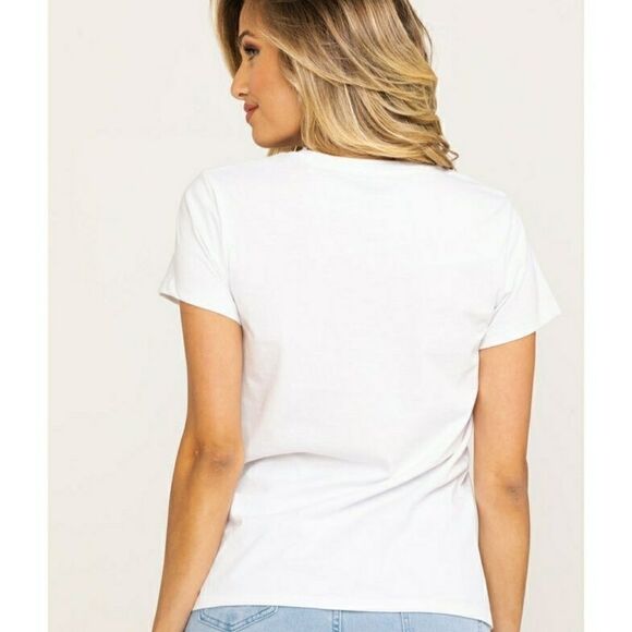 Levi's Women's Graphic T-Shirt Top New - Picture 4 of 8